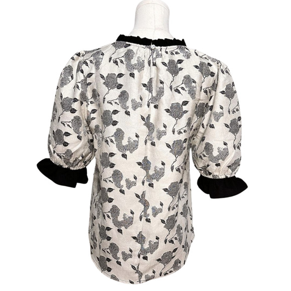 Voy NWT Black White Jacquard Rose Print Puff Sleeve Blouse Small Romantic - Picture 5 of 9